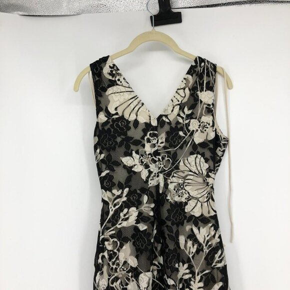 Black Creme floral lace overlay vneck  shift dress - Picture 2 of 14